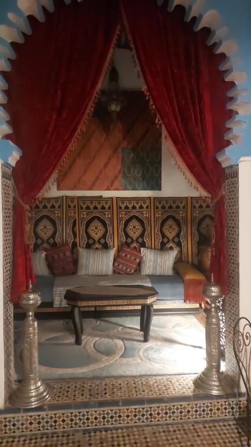 Riad Khmisa Tétouan Екстериор снимка