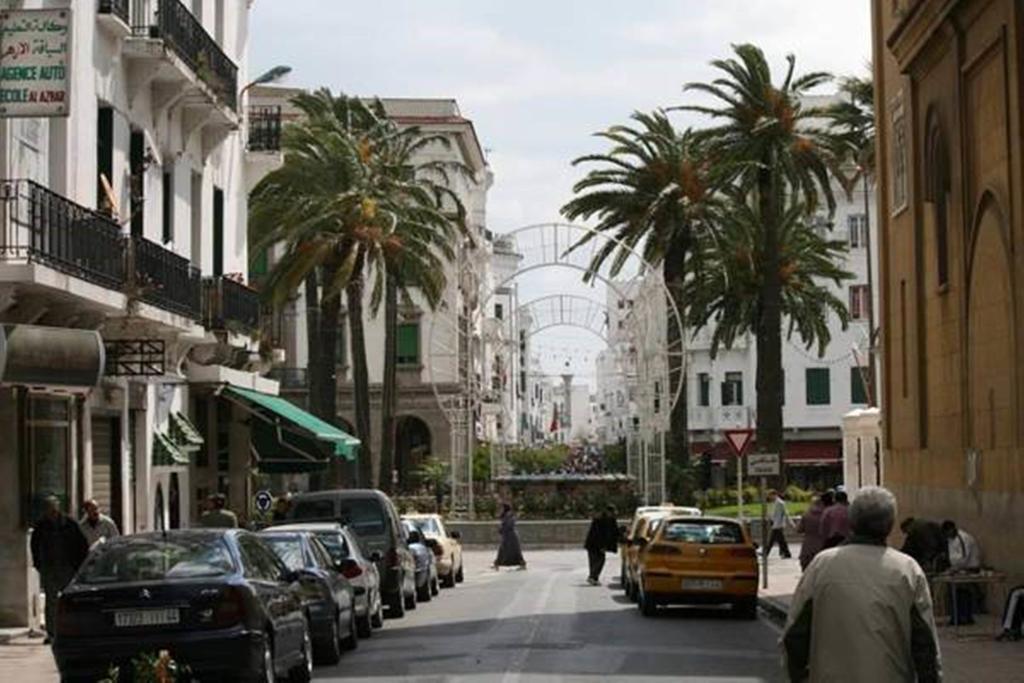 Riad Khmisa Tétouan Екстериор снимка