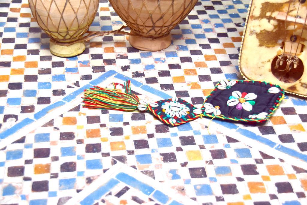 Riad Khmisa Tétouan Екстериор снимка